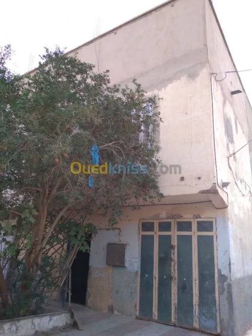 Vente Appartement F9 Bechar Bechar