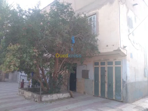 Vente Appartement F9 Bechar Bechar
