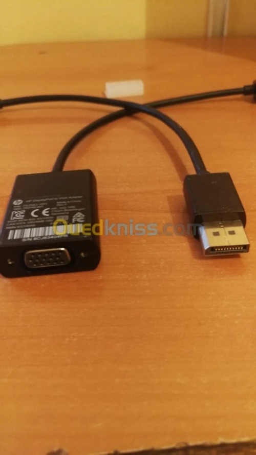 Adaptateur Display Port (DP) = VGA/DVI