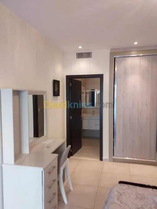 Location Appartement F4 Alger Hydra