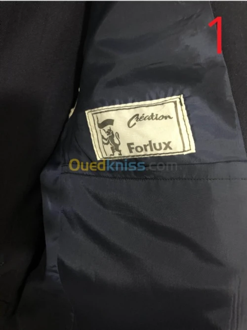 Costumes Forlux, Perre Cardi