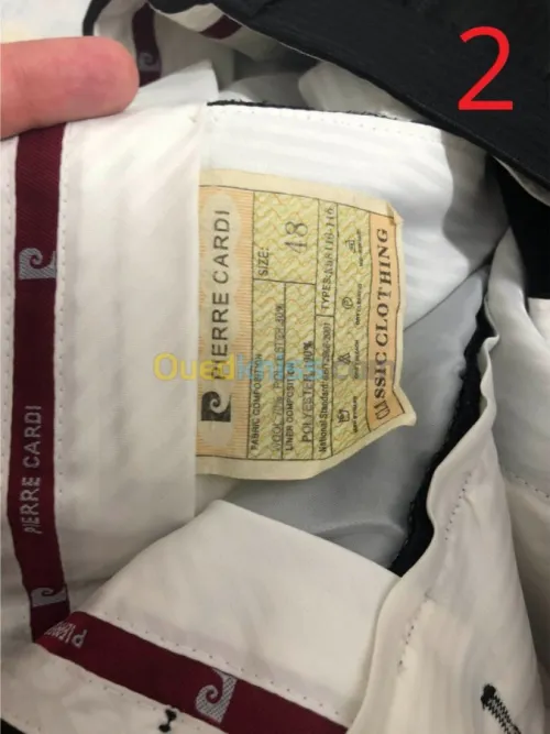 Costumes Forlux, Perre Cardi