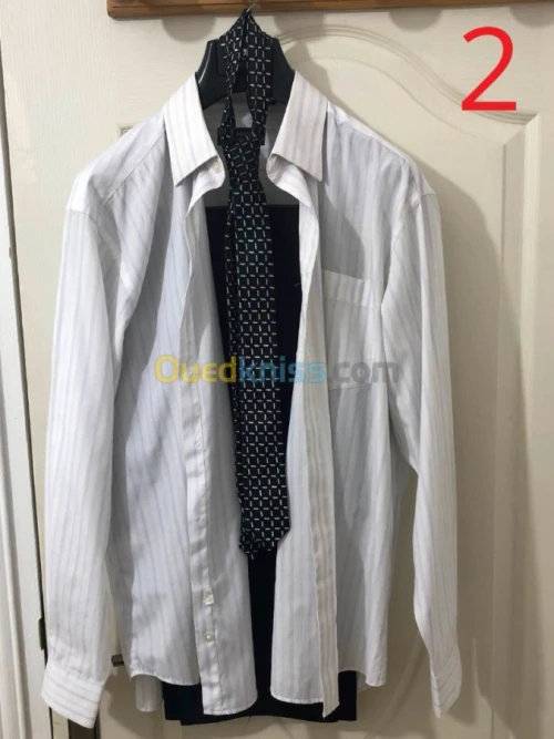 Costumes Forlux, Perre Cardi
