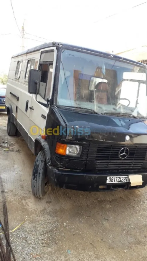 Mercedes Fourgon 609D