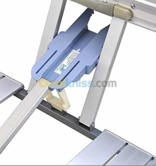 طاولة ألمنيوم محمولة 4 مقاعد 