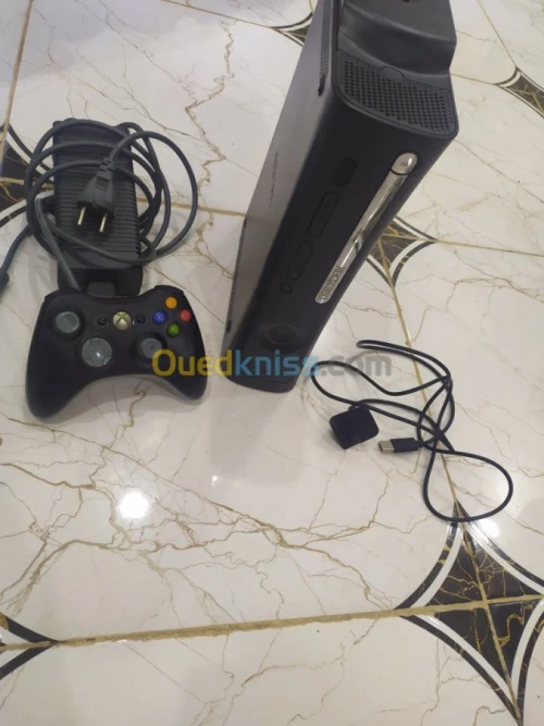 XBOX 360 + 27 DVD