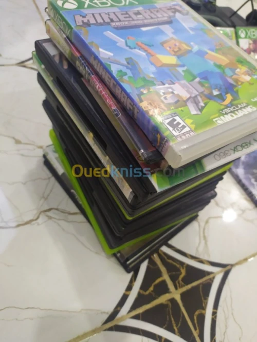 XBOX 360 + 27 DVD