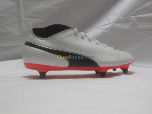 Soulier de football Puma One 17.4 SG
