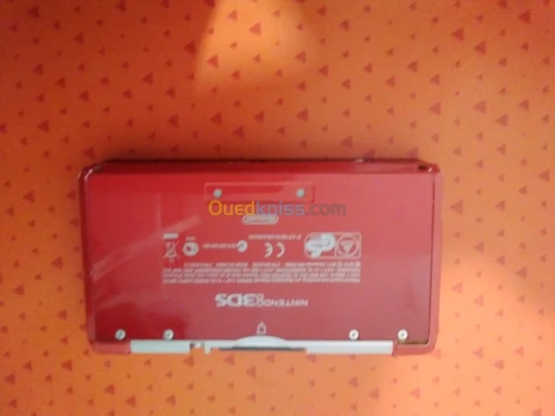 Nintendo 3DS flashé avec carte mémoire