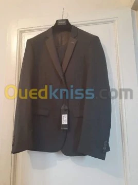 5 Costumes Français