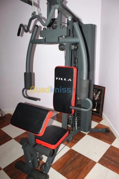  Press de musculation (Tilla) 