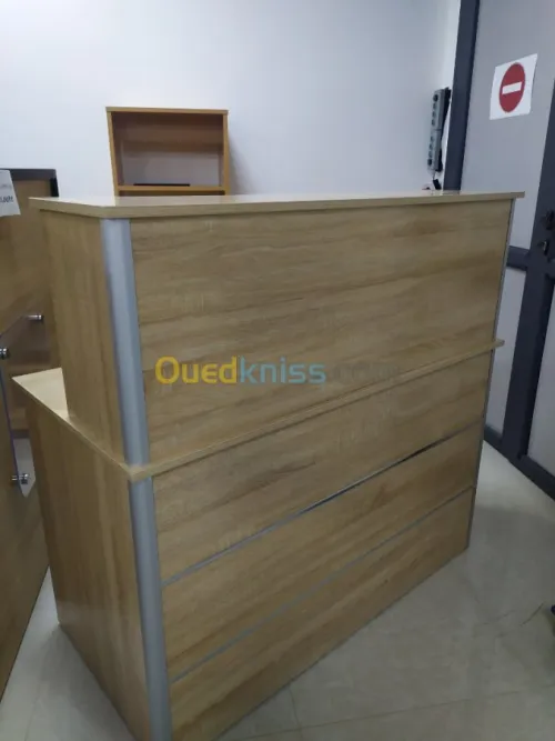 Comptoir récéption1.20 cm