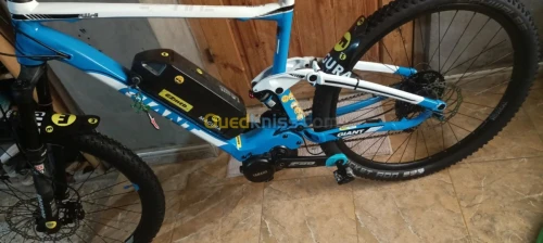 Disponible vélo de sport électrique 