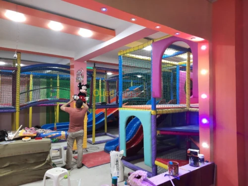Manege interieur indoor playground 