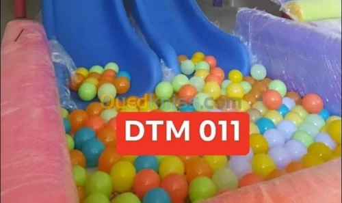 Manege interieur indoor playground 