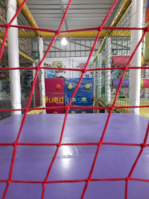 Manege interieur indoor playground 