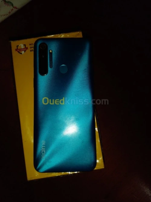 Realme realme 5i