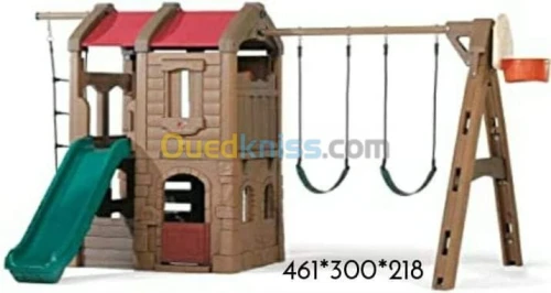 Toboggan et trampoline 