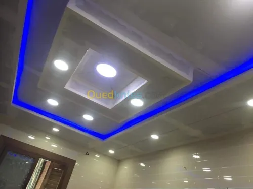 Faux plafond simple et décoration et p