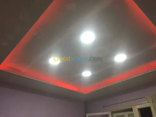 Faux plafond simple et décoration et p