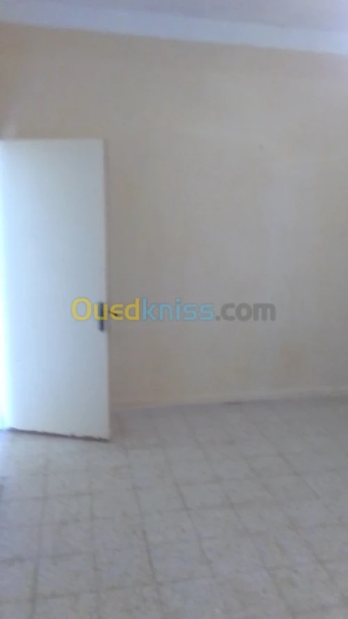 Location Appartement F2 Biskra Biskra