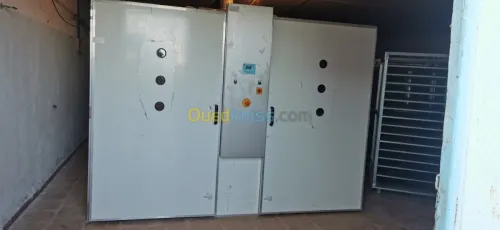 Couvoir capacité 63000/21000 par semai