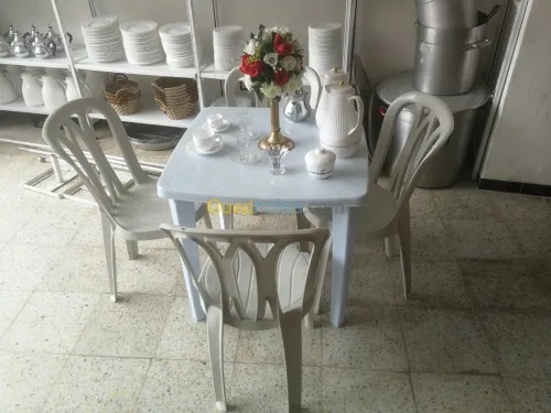 Location chaises / tables / vaisselle