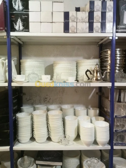 Location chaises / tables / vaisselle