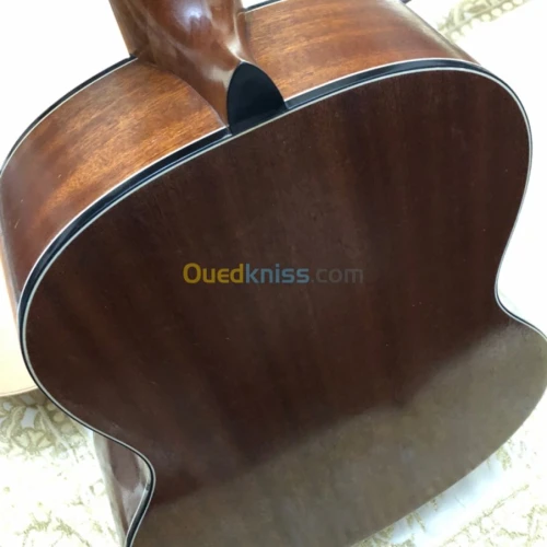 Guitare classique “Martinez”