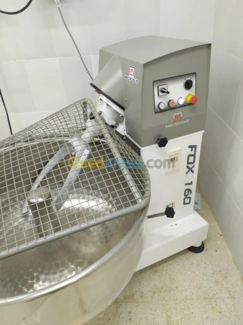 MATÉRIEL DE BOULANGERIE PÂTISSERIE