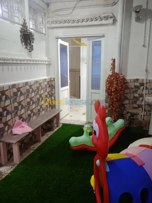  crèche Super Nanny a bordj el bahri 