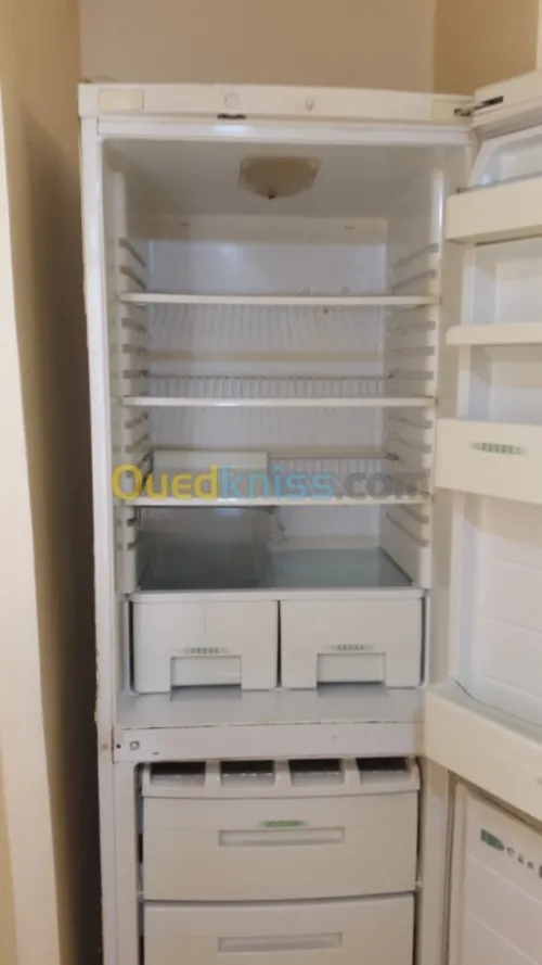j'ai un refrigirateur de marqu ARISTON