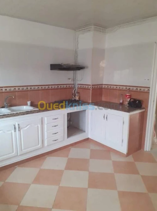 Location Appartement F4 Alger Bordj el bahri