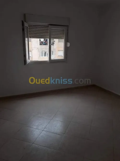 Location Appartement F4 Alger Bordj el bahri