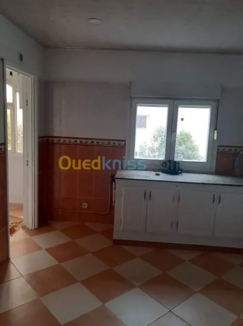 Location Appartement F4 Alger Bordj el bahri
