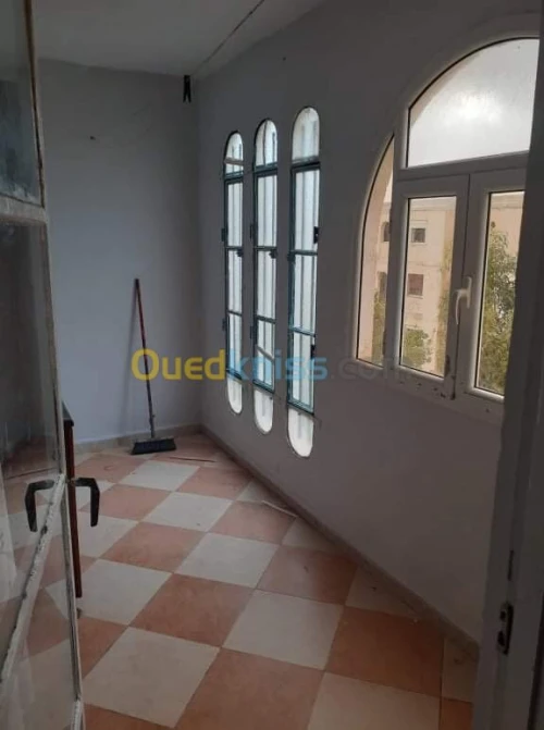 Location Appartement F4 Alger Bordj el bahri