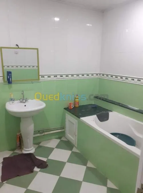 Location Appartement F4 Alger Bordj el bahri