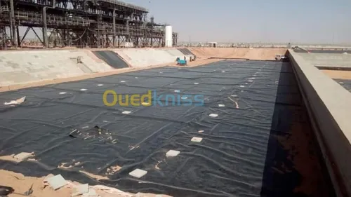 Geomembrane geocomposites, géotextiles