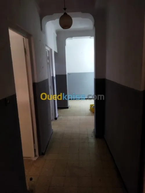 Location Niveau De Villa F4 Ain defla Miliana