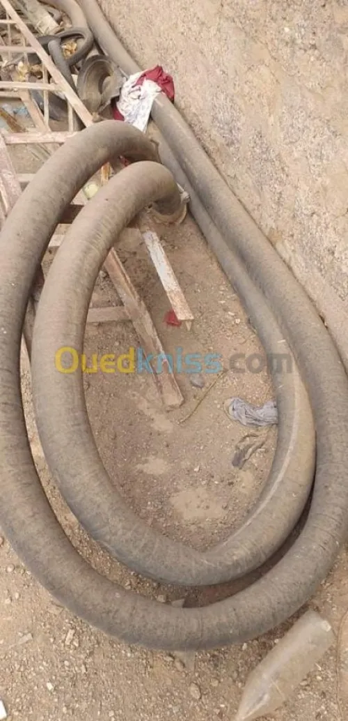 Pompe  à béton  Snc U.F.M.M.T.P