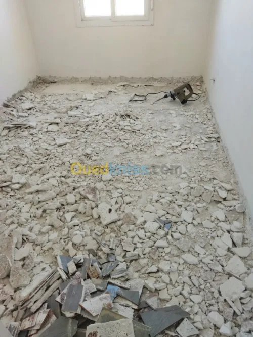 Décapage et piquage des appartements