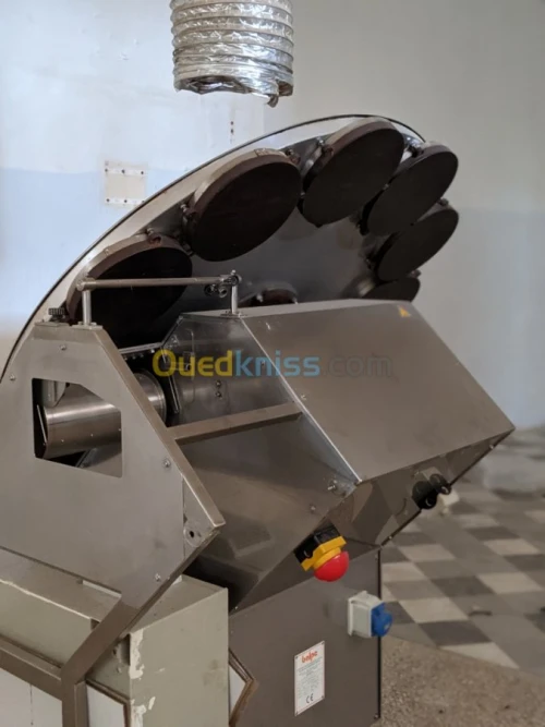 Vend Machine Dioul 12 plaques 