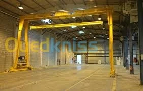 MACHINES INDUSTRIELLES