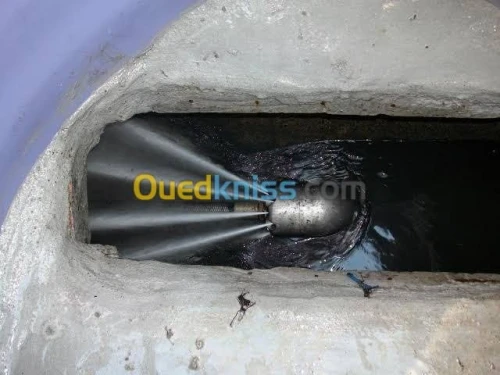 camion Hydrocureur debouchage vidange 
