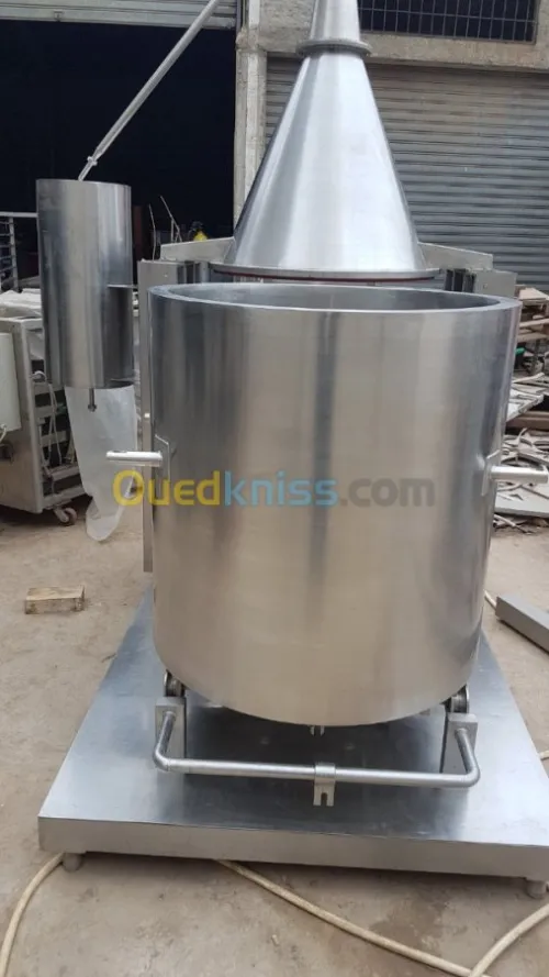 Machine de distillation