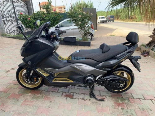Yamaha Tmax iron 2