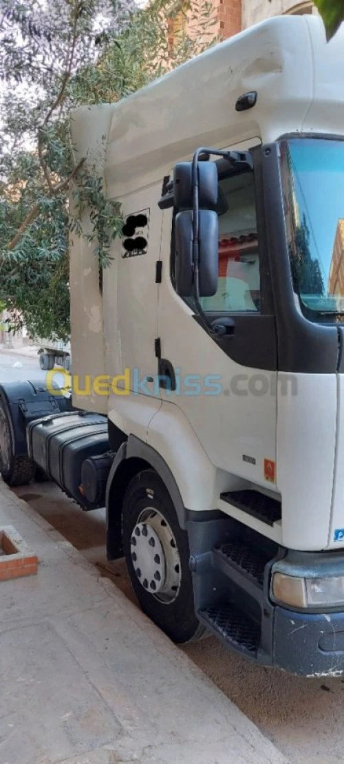 Renault Premuim  400