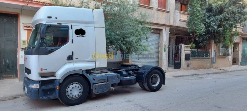 Renault Premuim  400