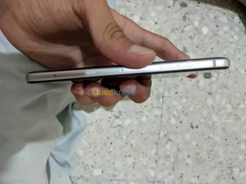 LG Lg q6