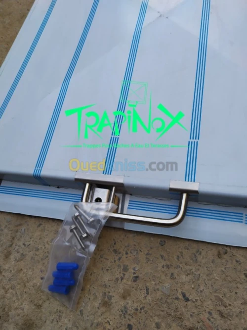 Les trappes pour les bâches à eau